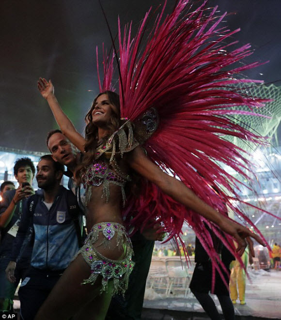 Izabel Goulart reveals almost all of her stunning figure in sexy carnival costume for Olympics Closing Ceremony