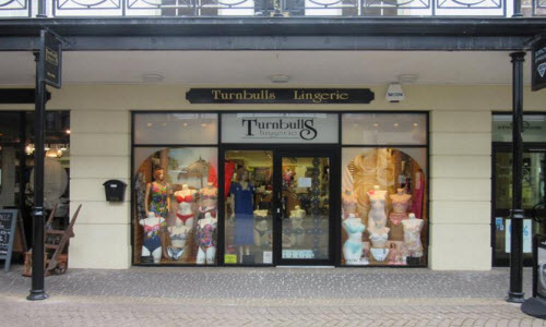 Turnbulls Boutique Store outside View