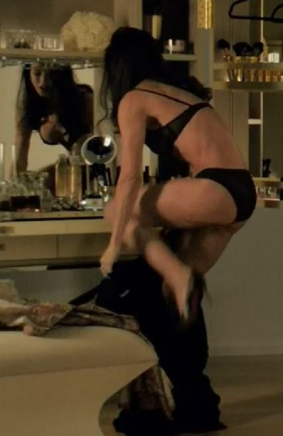 Demi Moore Strips Off To Her Lingerie In Sexy New Scenes