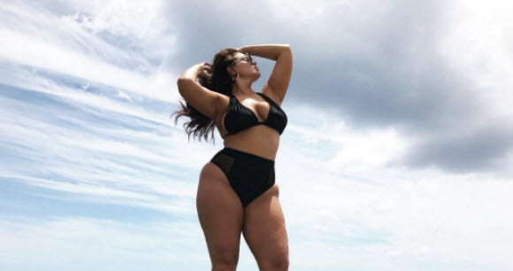 Ashley Graham Flaunts Her Sexy Bikini Body While Enjoying Her Time In Jamaica