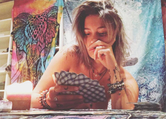 Paris Jackson Poses Topless In Racy Selfie On Instagram 