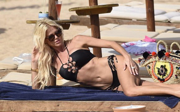 Swedish Model Victoria Silvstedt Stunning In Two Sexy Swimwear In Sardinia Beach