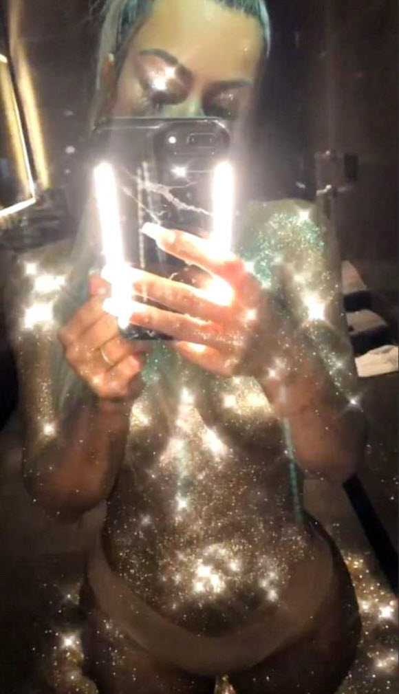 Kim Kardashian Strippes Off and Coates Her Body In Glitter For New Racy Snaps