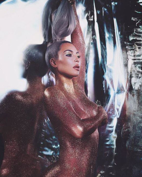 Kim Kardashian Strippes Off and Coates Her Body In Glitter For New Racy Snaps