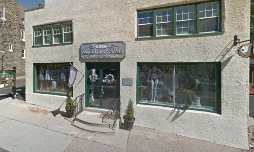Sweet Blossoms Lingerie boutique store outside