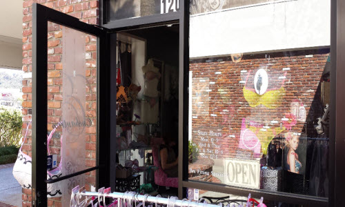 vc Enchantress lingerie boutique store outside view