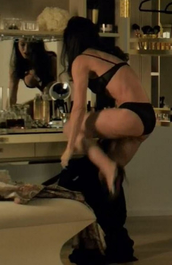 Demi Moore In Lingerie Demi Moore Strips Off To Her Lingerie In Sexy New Scenes