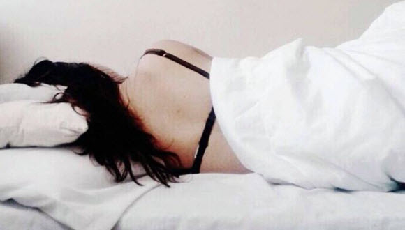 Which Is Better Sleep With Or Without Bra ? Which Is Better Sleep With Or Without Bra ?