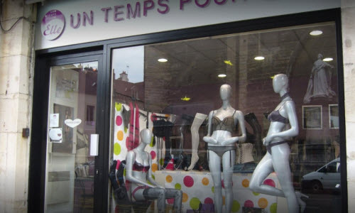 Un Temps Pour Elle Lingerie Boutique outside View Un Temps Pour Elle Lingerie Boutique outside View