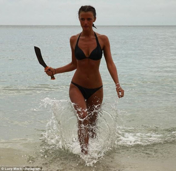 Lucy Mecklenburgh Show Off Her Ample Assets In Skimpy Black Bikini In Marbella Beach