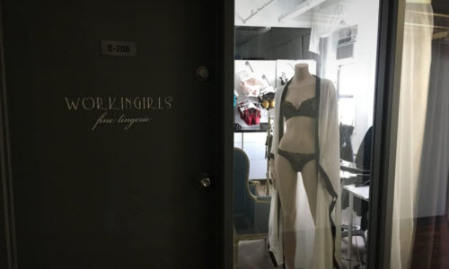 Workingirls Fine Lingerie Boutique outside View Workingirls Fine Lingerie Boutique outside View